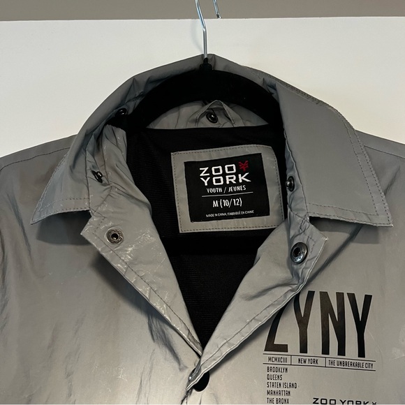 Zoo York | Unisex Wind Breaker - Picture 3 of 14